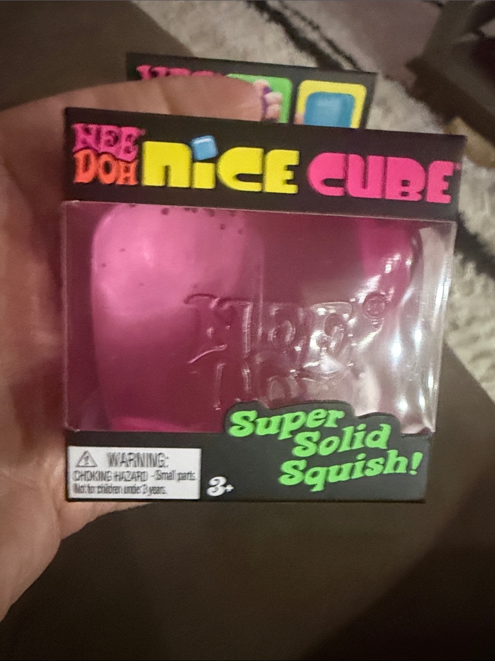 Nice Cube Super Solid Squish - Hot Pink